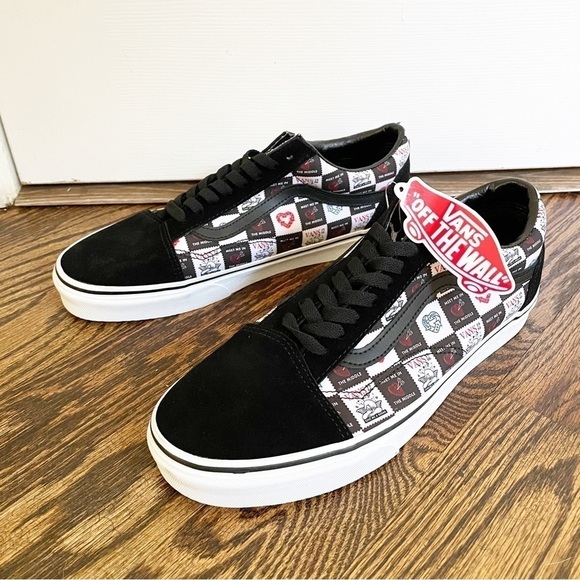 NWT Vans Valentines Day Meet me in the middle postage stamps old Skool shoes - Picture 1 of 8